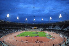 开云体育入口-鹈鹕横扫山西队，浓眉关键时刻站出来，一场胜利背后的篮球哲学