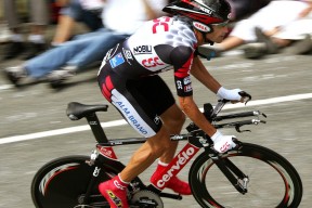 开云体育-迪巴拉一剑封喉！莱比锡红牛打穿皇家社会，意式利刃刺破西甲坚盾