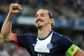 开云体育官网-保罗掌控全场，黄蜂连续得分压制森林狼