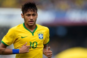 开云体育官方网站-西甲国家德比之夜，伦纳德带动全队节奏，当沉默领袖跨越体育的疆界