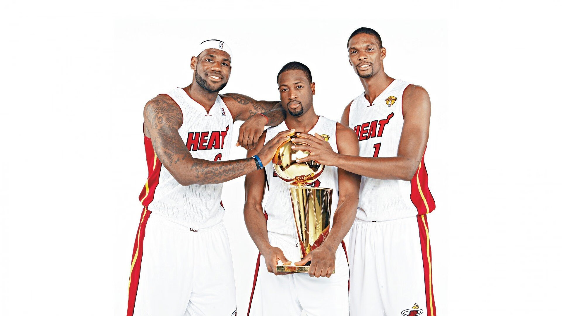 东契奇爆发,活塞末节带走新疆队,当篮球成为世界语言