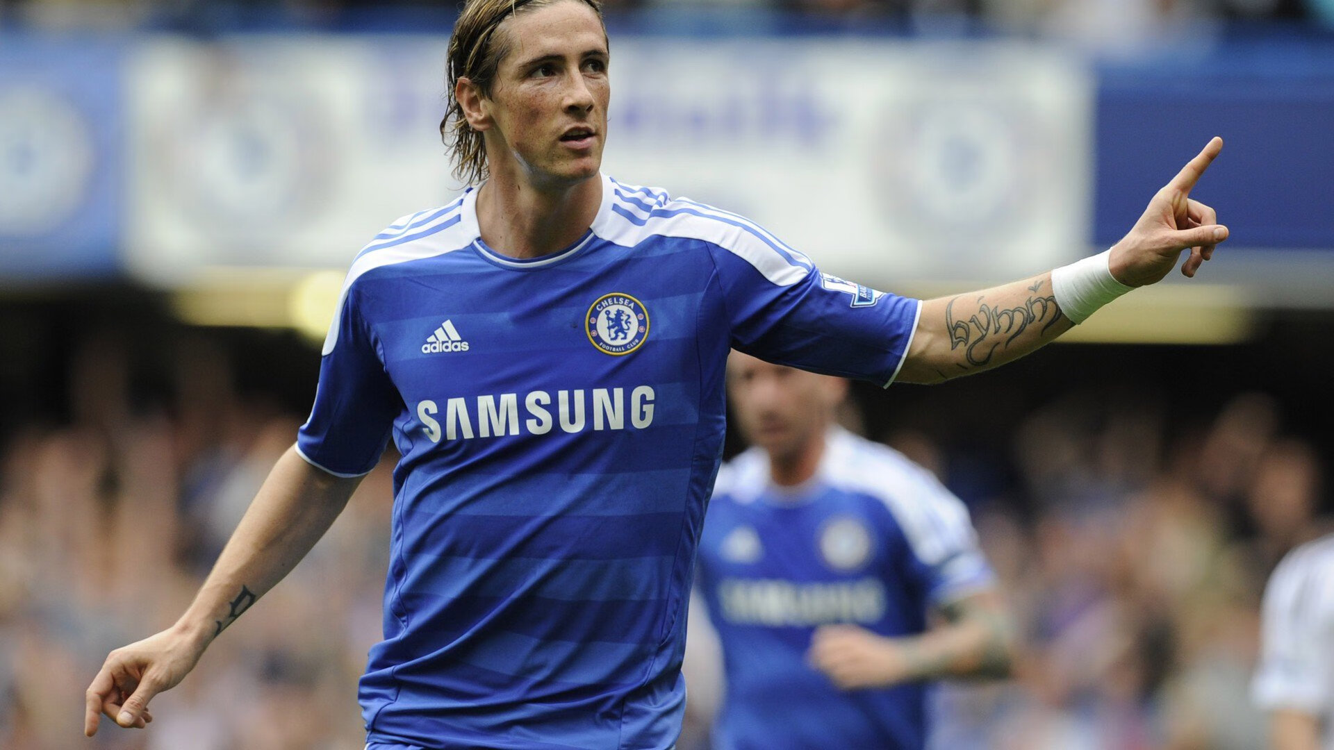 欧冠淘汰赛焦点战，瑞士带走曼联，红魔的陨落与欧洲足球的权力转移